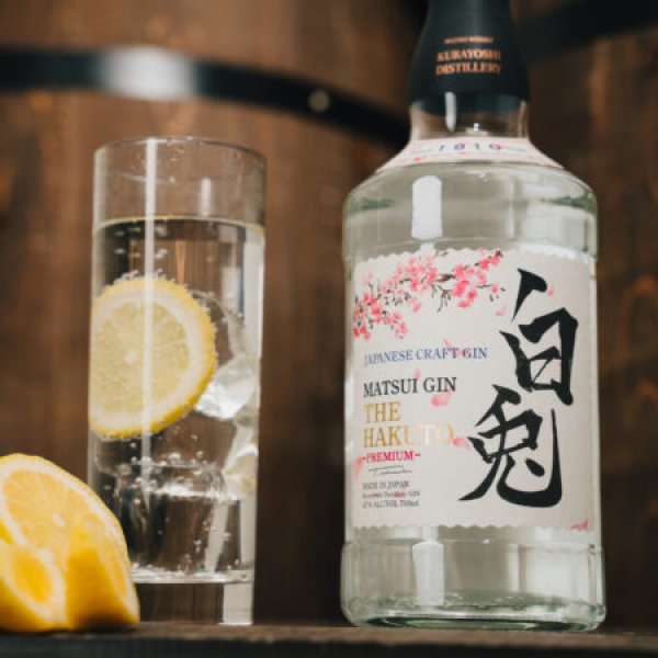 画像2: 松井酒造　GIN　白兎プレミアム（HAKUTO PREMIUM）700ml (2)
