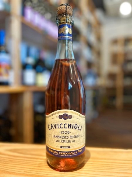 画像1: 【ロゼ・やや甘口・微発泡スパークリング】カビッキオーリ　ランブルスコ　ロザート　ドルチェ	CAVICCHIOLI　LAMBRUSCO ROSATO DOLCE 　750ml/ イタリア (1)