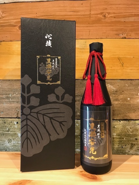 【芋焼酎】 黒瀬安光 28度 720ml 【化粧箱入】